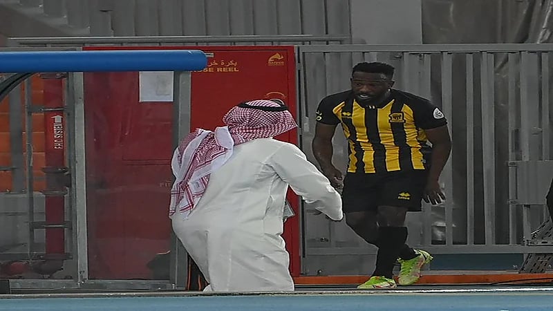 حسم 35% من راتب فهد المولد