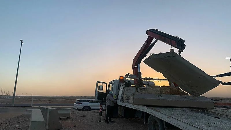 أمانة تبوك تٌزيل أكثر من 200 ألف مترًا من مخلفات البناء و1368 سيارة تالفة