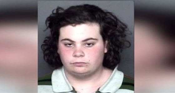 في جرأة غير متوقعة.. لص يسرق بنك ويهرب في سيارة أجرة