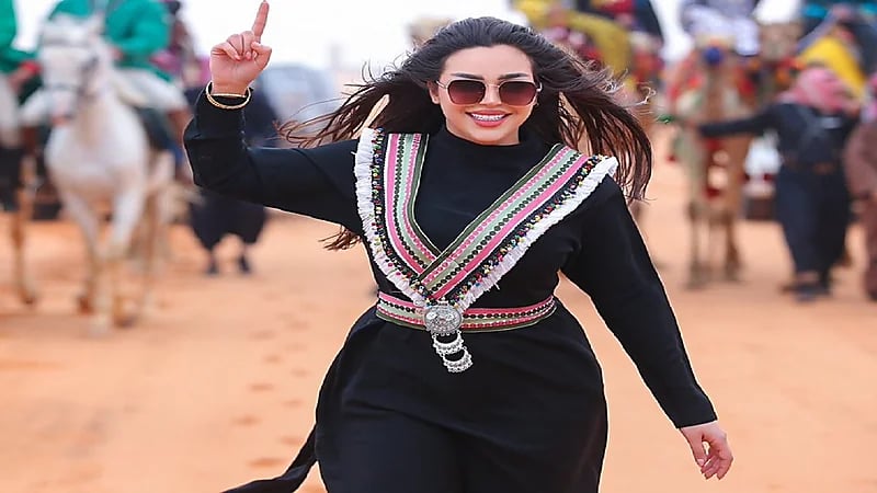 شخص لرهف القحطاني بعد حصولها على المركز الرابع: علي الطلاق أنت الأولى