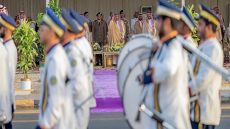 بالفيديو والصور.. أمير القصيم يطلق مسيرة اليوم الوطني بمشاركة 30 جهة حكومية