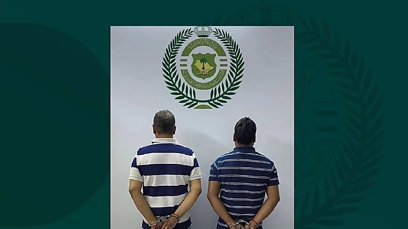 ضبط مقيمين لترويجهما أقراصا خاضعة لتنظيم التداول الطبي بتبوك