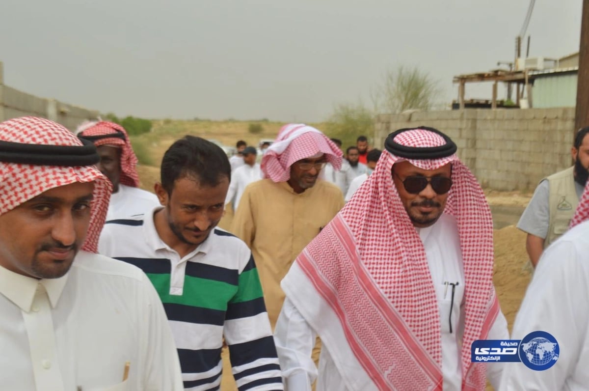 رئيس مركز الجعافرة يدشن حملة شباب الساحل لإزالة مخلفات السيول من المنازل المتضررة في قرى الساحل