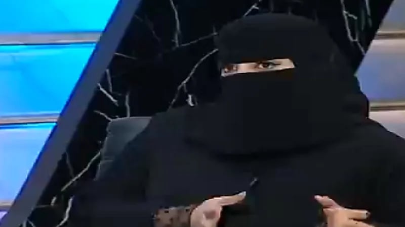 شاهد.. "مريم" تروي قصة مساندتها لزوجها مشعل العنزي بعد دخوله السجن