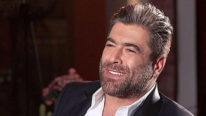 تفاصيل الحالة الصحية لوائل كافوري بعد تعرضه لحادث سير