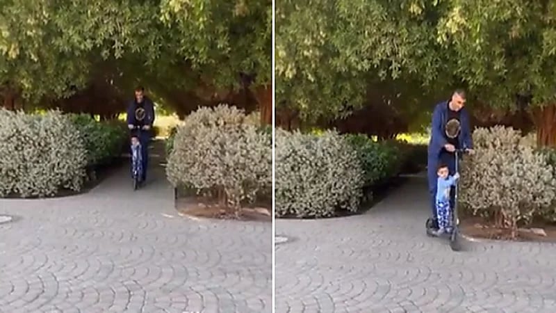 بالفيديو.. حمدالله يلهو مع نجله الصغير بالسكوتر