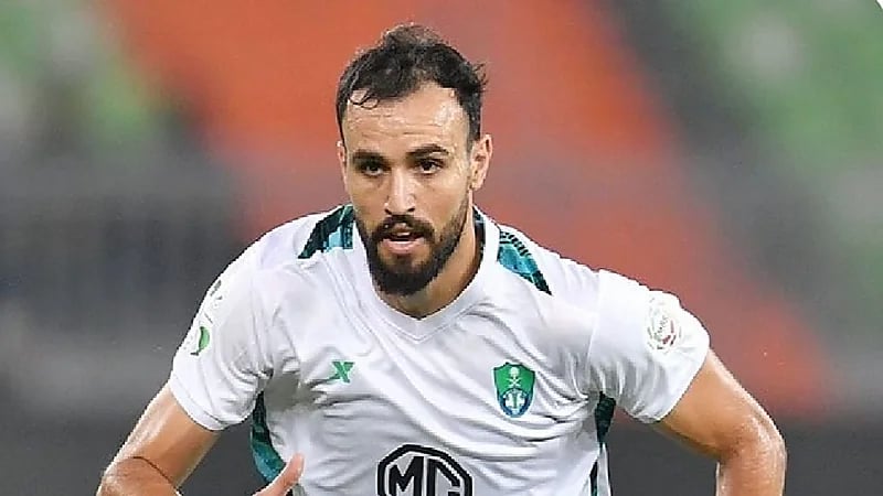 الأهلي يوقف مشاركة النقاز مع الفريق حتى إشعار آخر