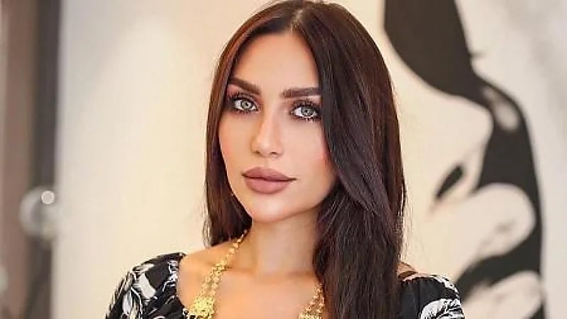 شاهد.. الدكتورة خلود تثير السخرية بسبب القرود في الطائف 