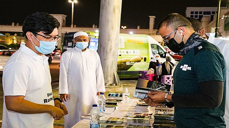 "السيارة الدعوية" تساهم في إعلان 105 أجنبيا إسلامهم في الخبر