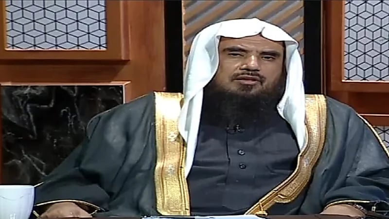 بالفيديو.. "الخثلان" يوضح حكم قيام شخص بعرض منتجات لآخر مقابل نسبة