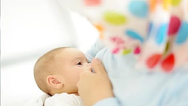 6 نصائح لصيام الأم المرضعة في رمضان