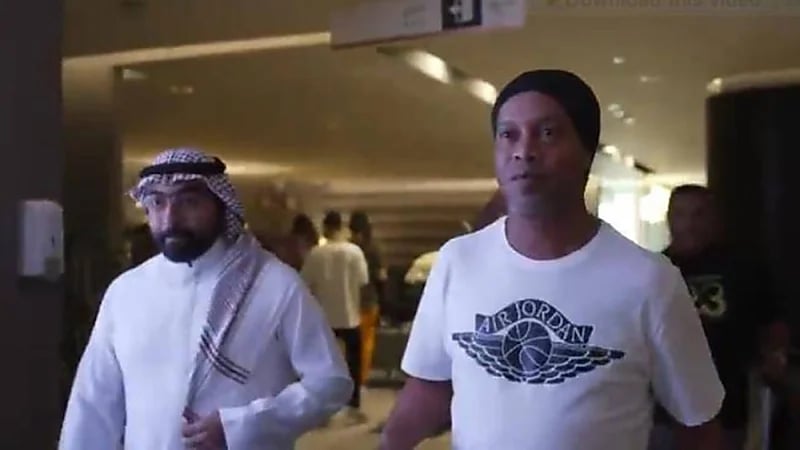 شاهد.. وصول نجوم عالميين إلى ‎الرياض للمشاركة في مباراة ‎عودة النجوم