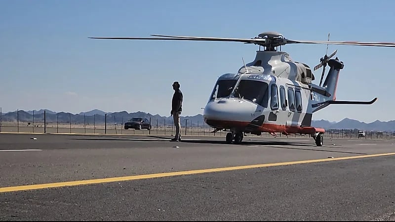 الإسعاف الجوي ينقل مصابا في حادث تصادم بمنتزه البيضاء البري