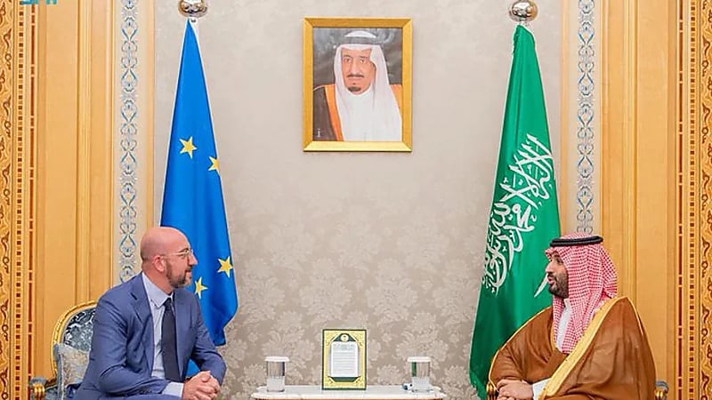 سمو ولي العهد يلتقي رئيس المجلس الأوروبي