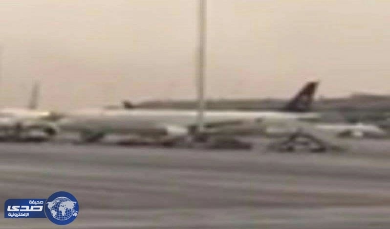 مطار الرياض يوضح حقيقة  انحراف إحدى الطائرات بسبب الرياح .. «فيديو»