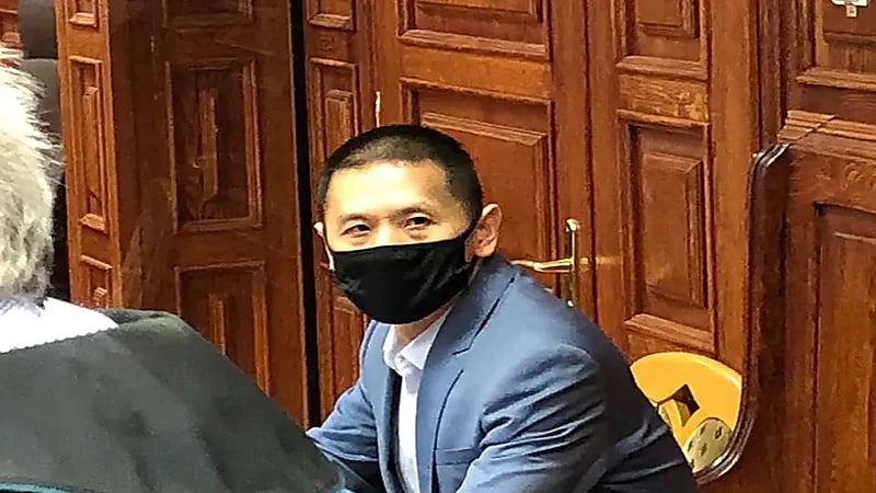 مدير هواوي السابق يمتثل أمام المحكمة بتهمة التجسس للصين