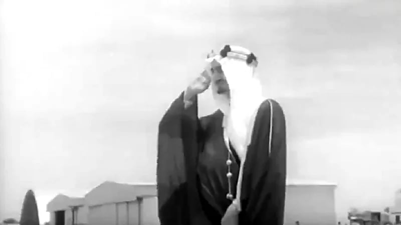 بالفيديو .. لقطات نادرة لزيارة الملك فيصل إلى نيودلهي