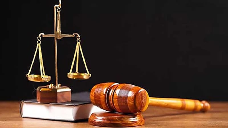 فتاة تقاضي والدها لإلزامه بدفع مصروفات جهاز زواجها