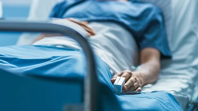 الصحة : وفاة 800 شخص وإصابة آخرين بالعمى بسبب معلومات مغلوطة (فيديو)