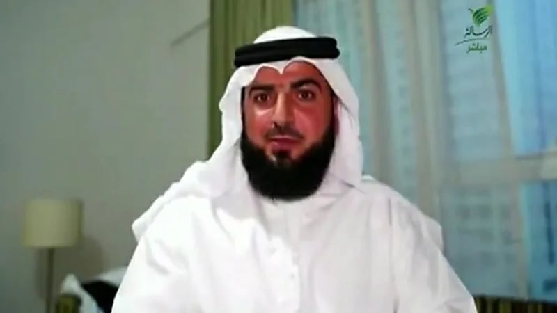 كاتب العقود أحمد موسى يروي قصة غضب والد عروس بعد سفر ابنته مع زوجها دون حفل زفاف