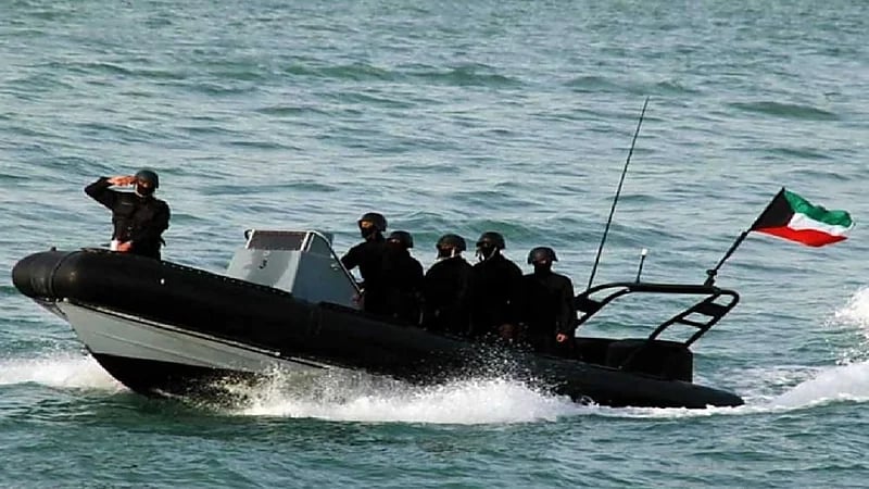 ضبط طراد إيراني اعتاد سلب لنجات الصيد الكويتية