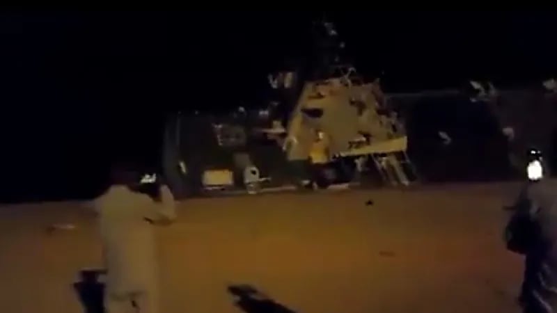 بالفيديو .. غرق سفينة سودانية تحمل على متنها 16 ألف رأس ماشية