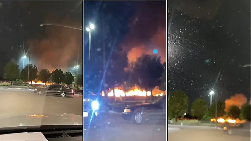 بالفيديو .. صاعقة رعدية تضرب حديقة بالمدينة وتتسبب بنشوب حريق هائل