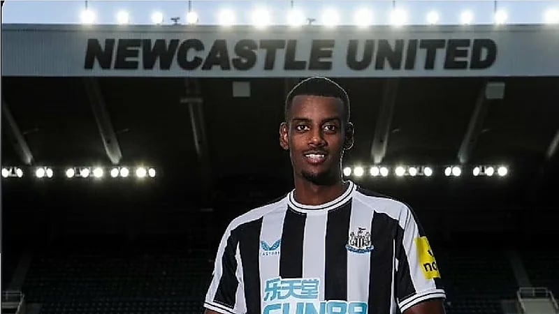 ألكسندر إيزاك ينضم لـ"نيوكاسل"