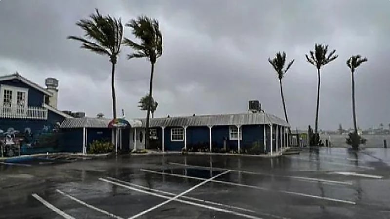 الأعاصير تضرب 3 ولايات أمريكية