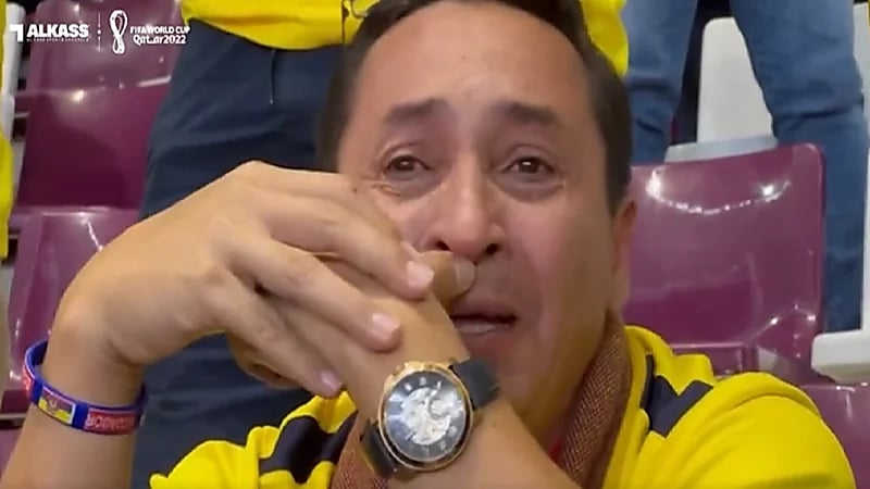 شاهد..بكاء جماهير الإكوادور عقب وداع المونديال