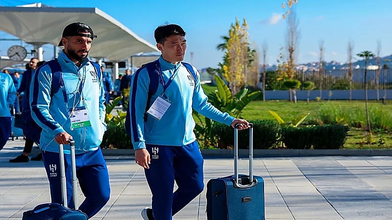 بالصور .. الهلال يصل طنجة لمواجهة فلامنغو