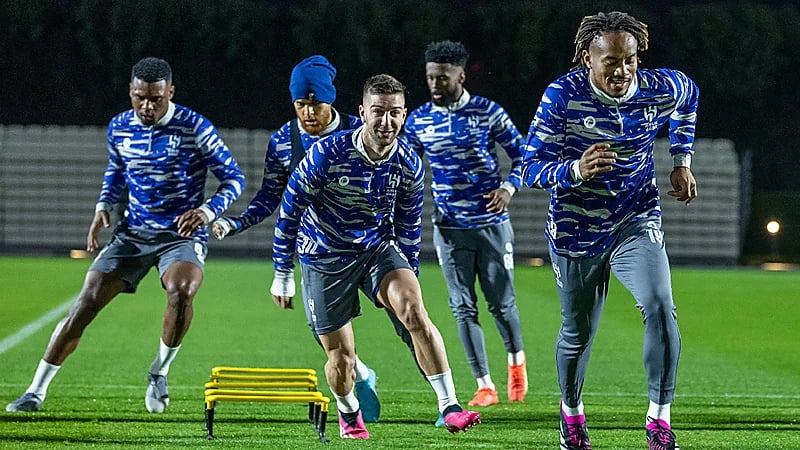 قائمة أجانب الهلال أمام شباب الأهلي