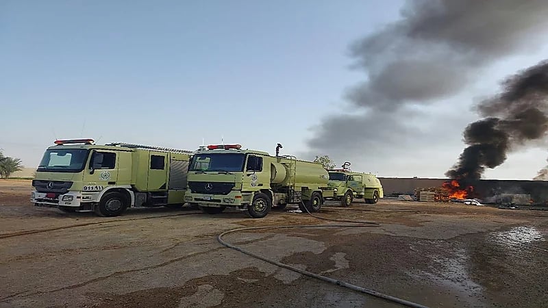 حريق في مستودع تابع لأحد المصانع بحريملاء