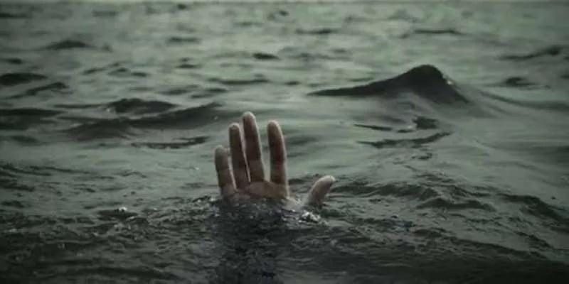 فشل في إنقاذها.. مصرع شاب وخطيبته غرقا في النيل