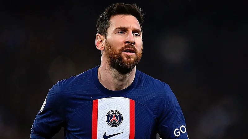 والد ميسي: لا يوجد شيء متفق عليه مع أي نادٍ