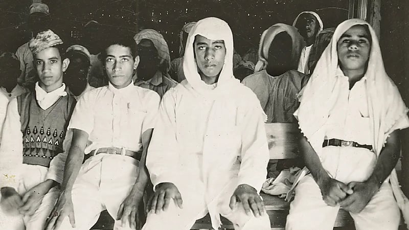 أول مدرسة افتتحتها أرامكو في الخبر قبل 83 عاماً - صور