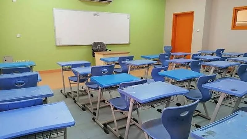 طالبة من الزمن الجميل راسبة بكل المواد تحقق الدرجة الكاملة في السلوك