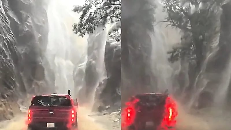 سائح بين أحضان الشلالات بوادي لجب في جازان  .. فيديو