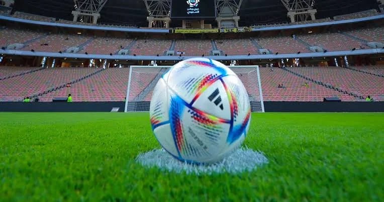 وكيل اللاعبين: أتمنى تخفيض قائمة الأندية إلى 23 لاعباً .. فيديو