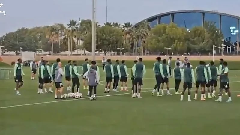 فيصل الغامدي يغيب عن تدريبات المنتخب .. فيديو