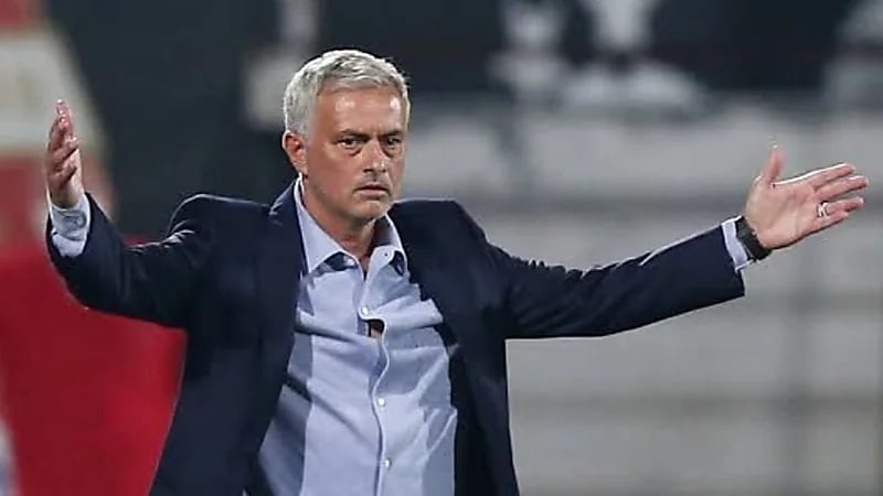 مورينيو يقترب من دوري روشن