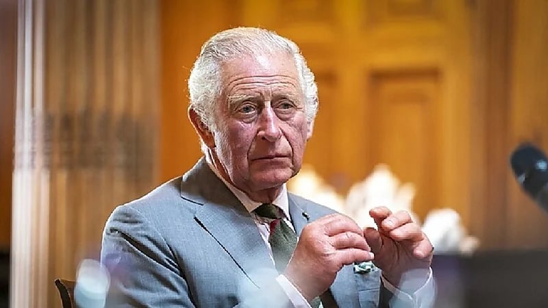 الملك تشارلز يفقد حاسة التذوق