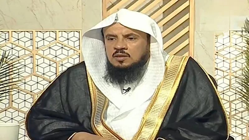 السبر يوضح حكم إعطاء‏ العمال مالا تحت مسمى "البقشيش" ليتقنوا عملهم.. فيديو