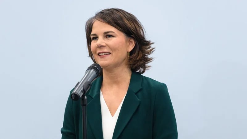 وزيرة خارجية ألمانيا: بدون ماكياج سأبدو مثل حفارة القبور