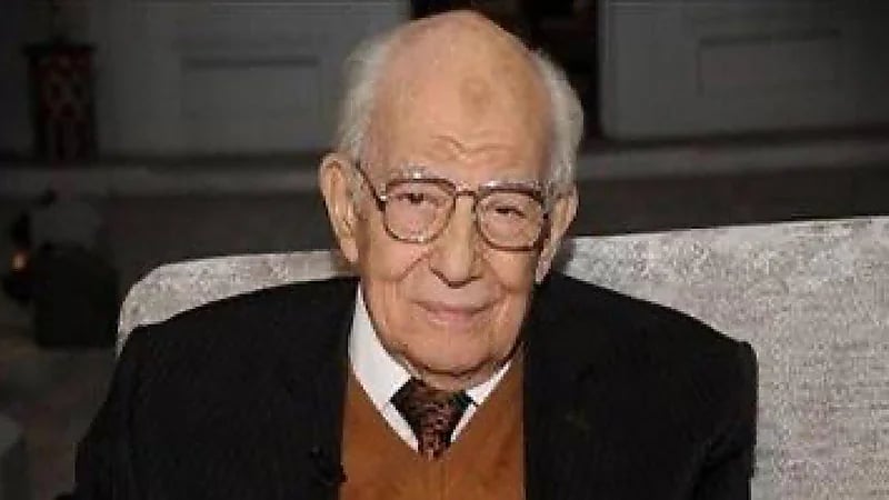 ‎رشوان توفيق يرد على إشاعات زواجه من فتاة صغيرة : حرام بعد العمر ده