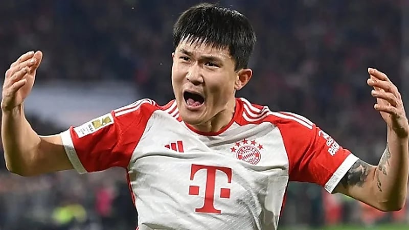 مدافع بايرن ميونخ يؤدي الخدمة العسكرية عبر الإنترنت