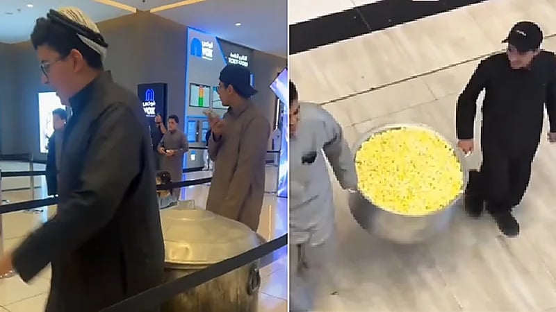 رجل يستغل عرض ال30  ريال  بفوكس سينما ويملئ  قدر كبير بالفشار ..فيديو