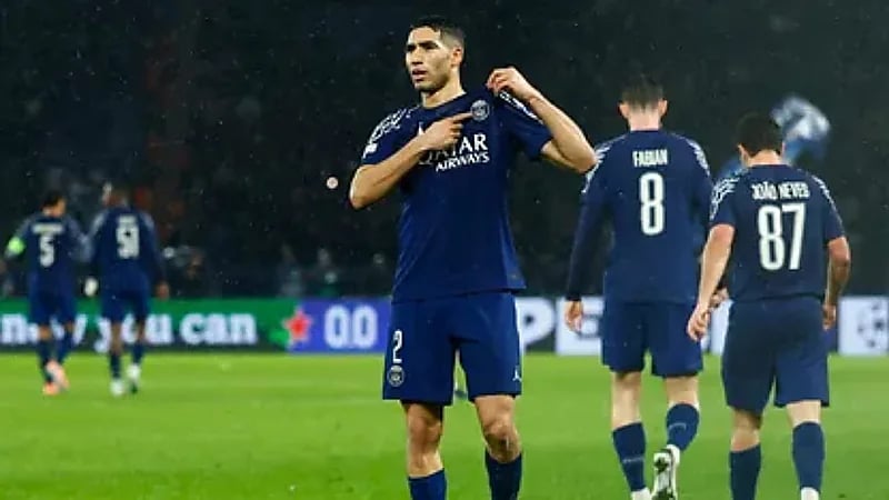 باريس سان جيرمان يجدد عقد حكيمي