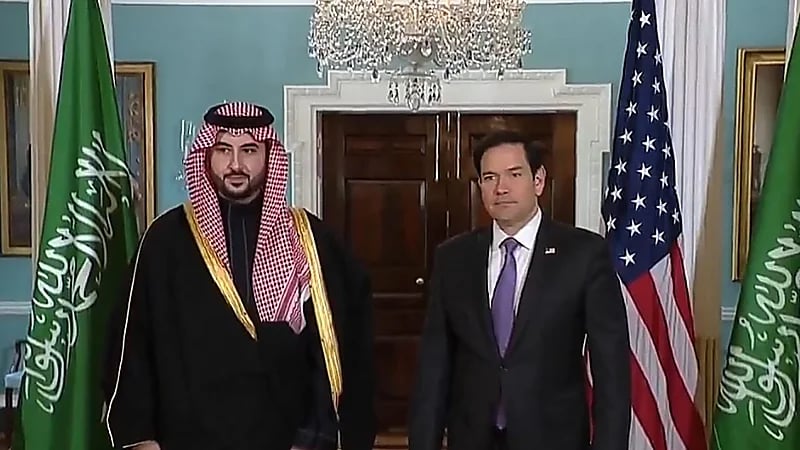 وزير الخارجية الأمريكي يستقبل وزير الدفاع  ..  فيديو