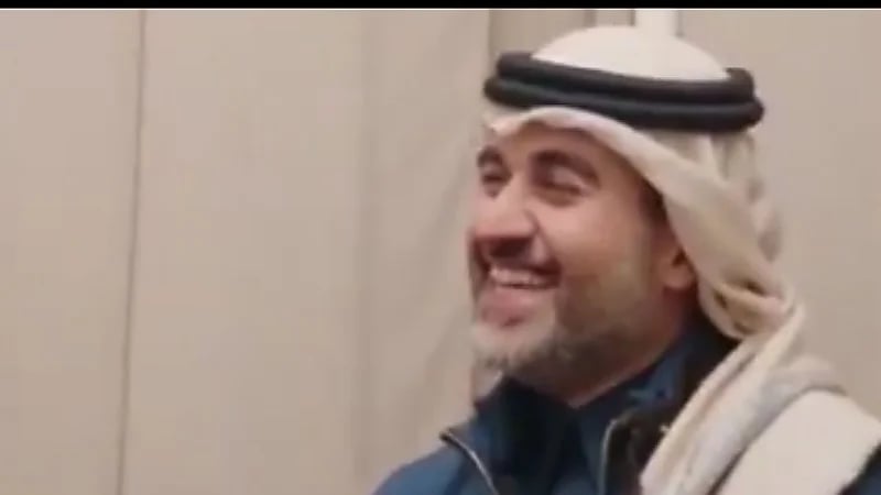 عبدالعزيز القرشي: لا أفضل الارتباط بفتاة مشهورة لأنني رجل شرقي ..فيديو